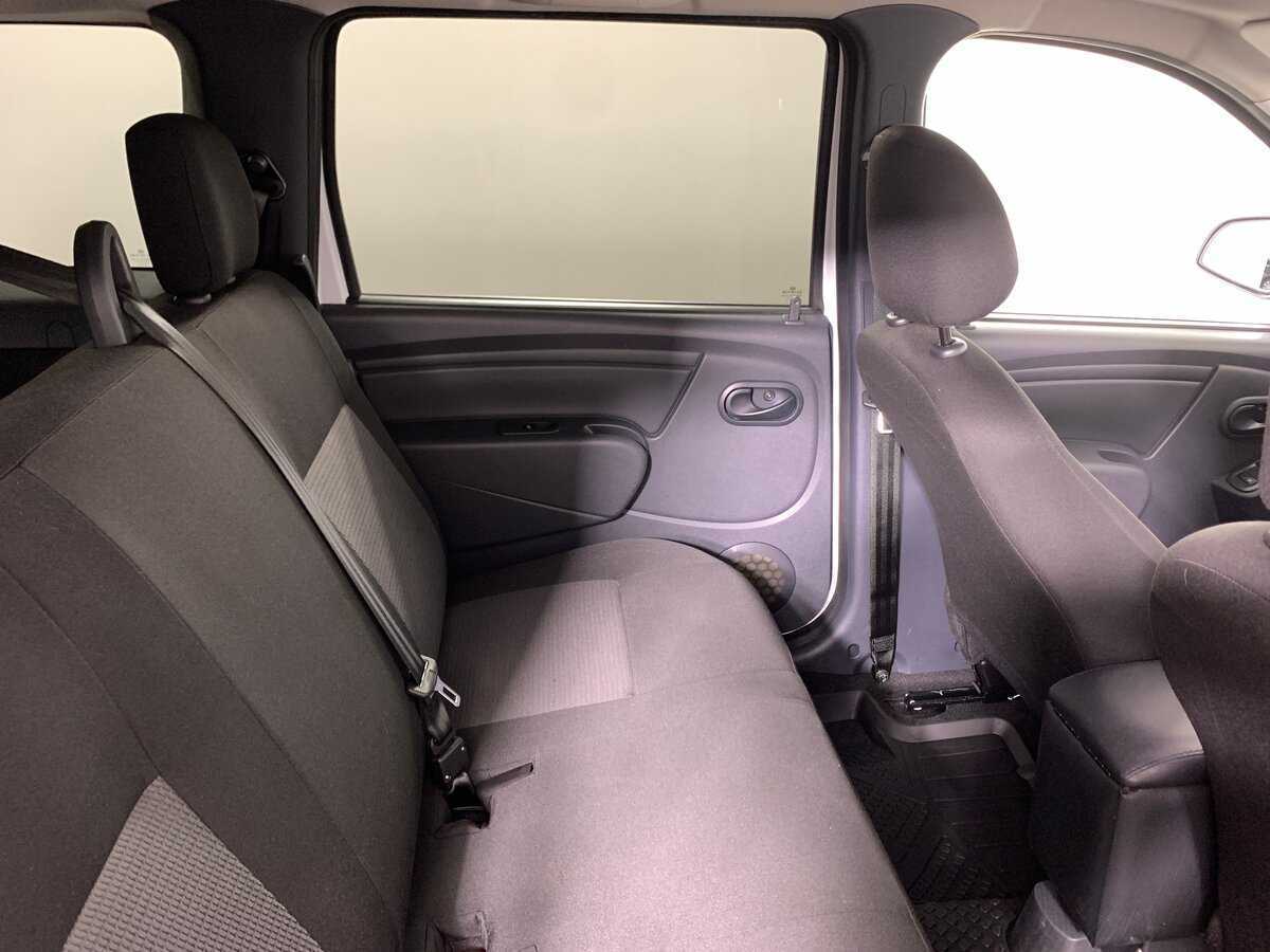 Купить Lada (ВАЗ) Largus с пробегом. Фото: #15