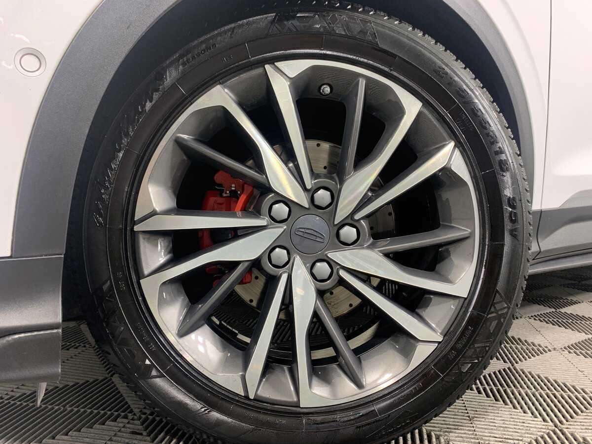 Купить Geely Coolray с пробегом. Фото: #9