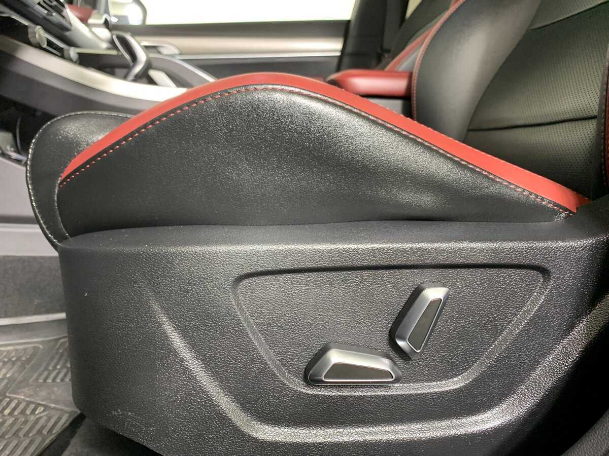 Купить Geely Coolray с пробегом. Фото: #15