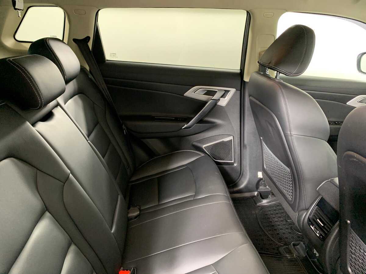 Купить Geely Atlas с пробегом. Фото: #17