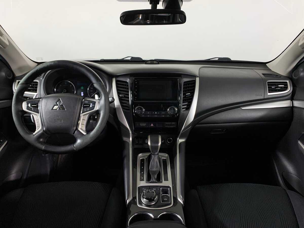 Купить Mitsubishi Pajero Sport с пробегом. Фото: #12