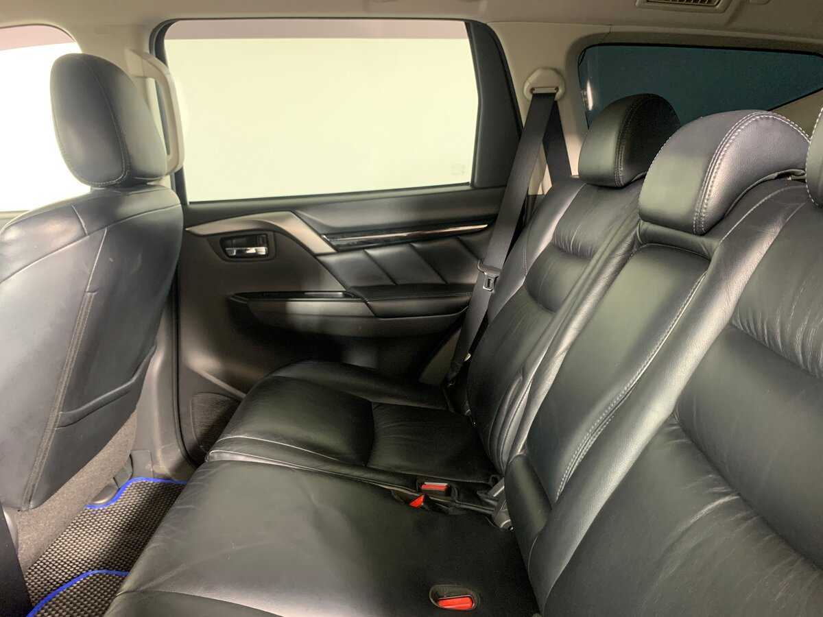 Купить Mitsubishi Pajero Sport с пробегом. Фото: #18