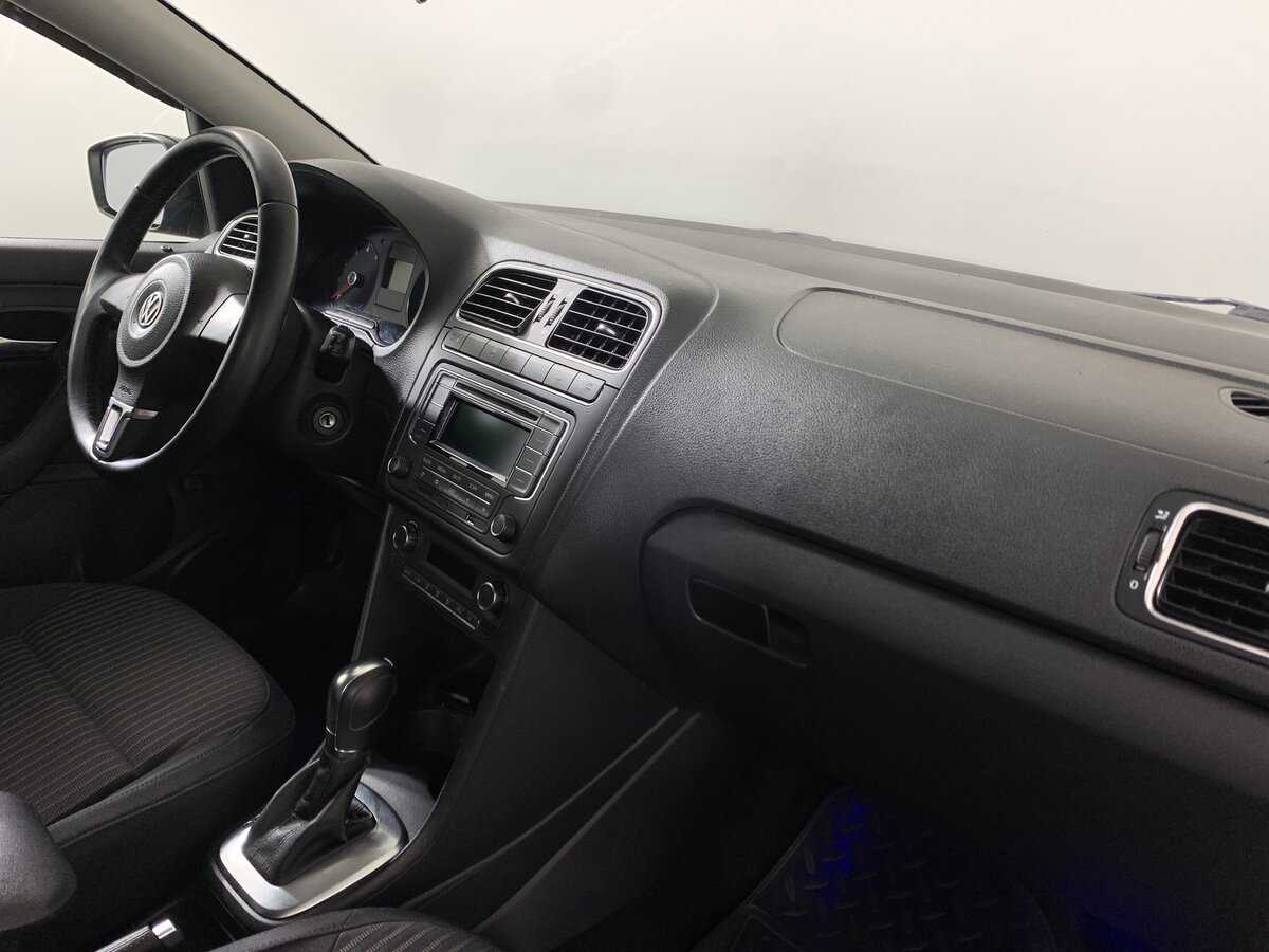 Купить Volkswagen Polo с пробегом. Фото: #12