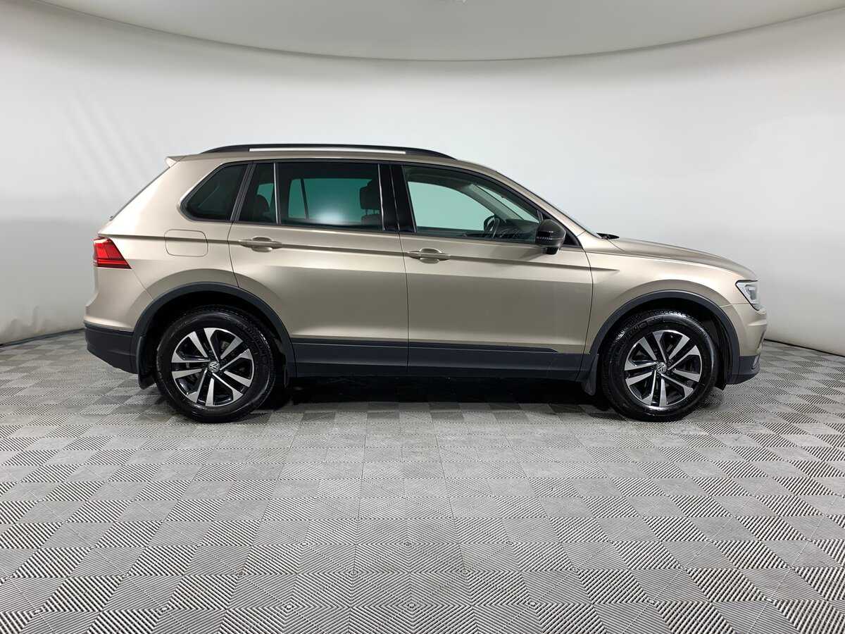 Купить Volkswagen Tiguan с пробегом. Фото: #3