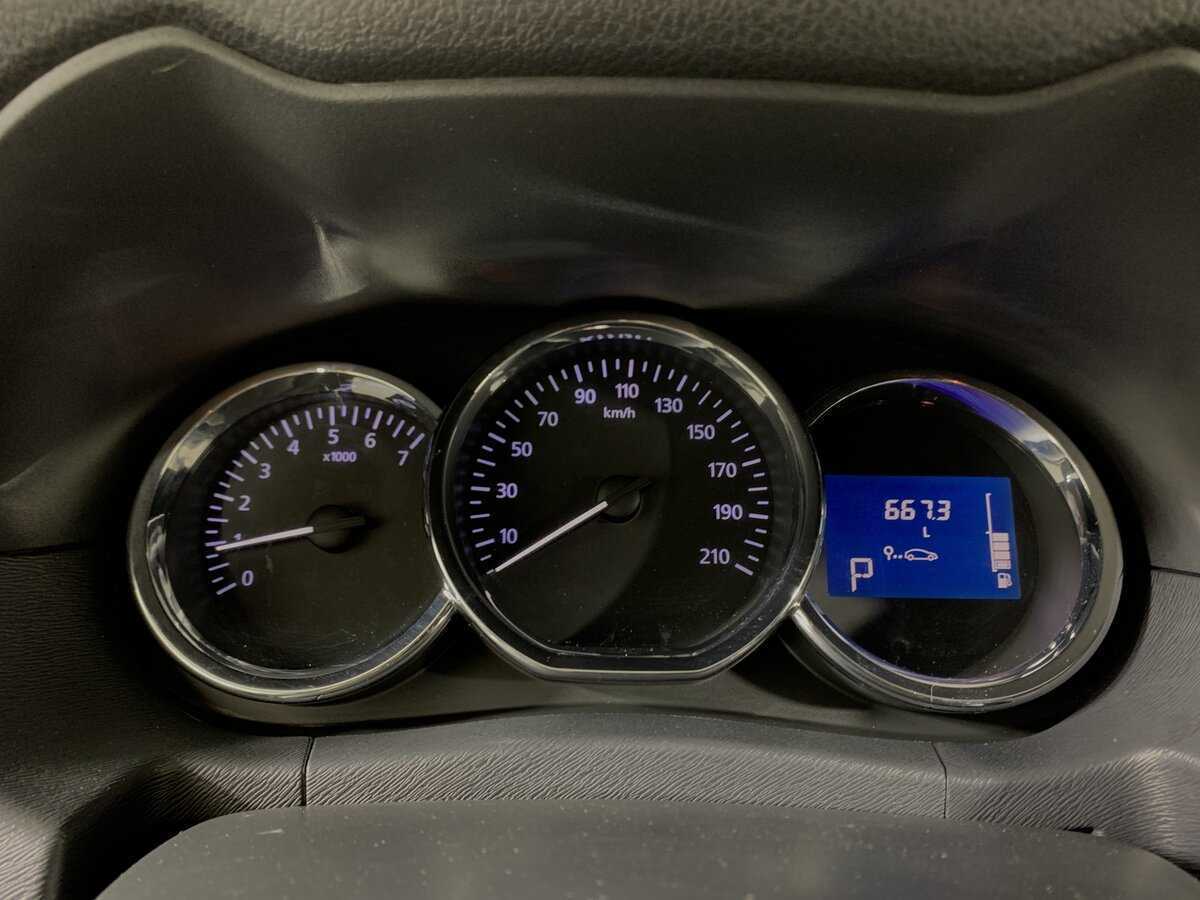 Купить Nissan Terrano с пробегом. Фото: #14