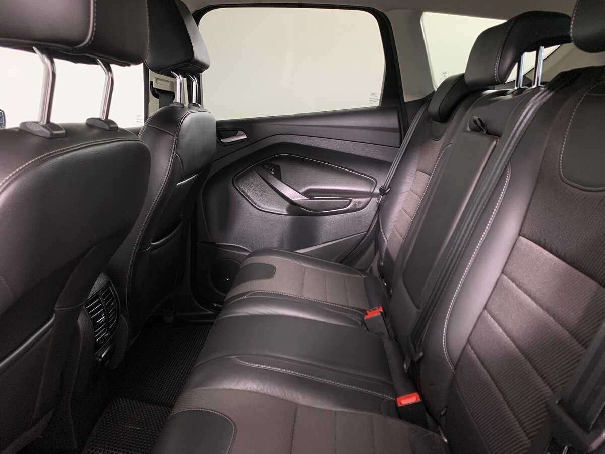 Купить Ford Kuga с пробегом. Фото: #18