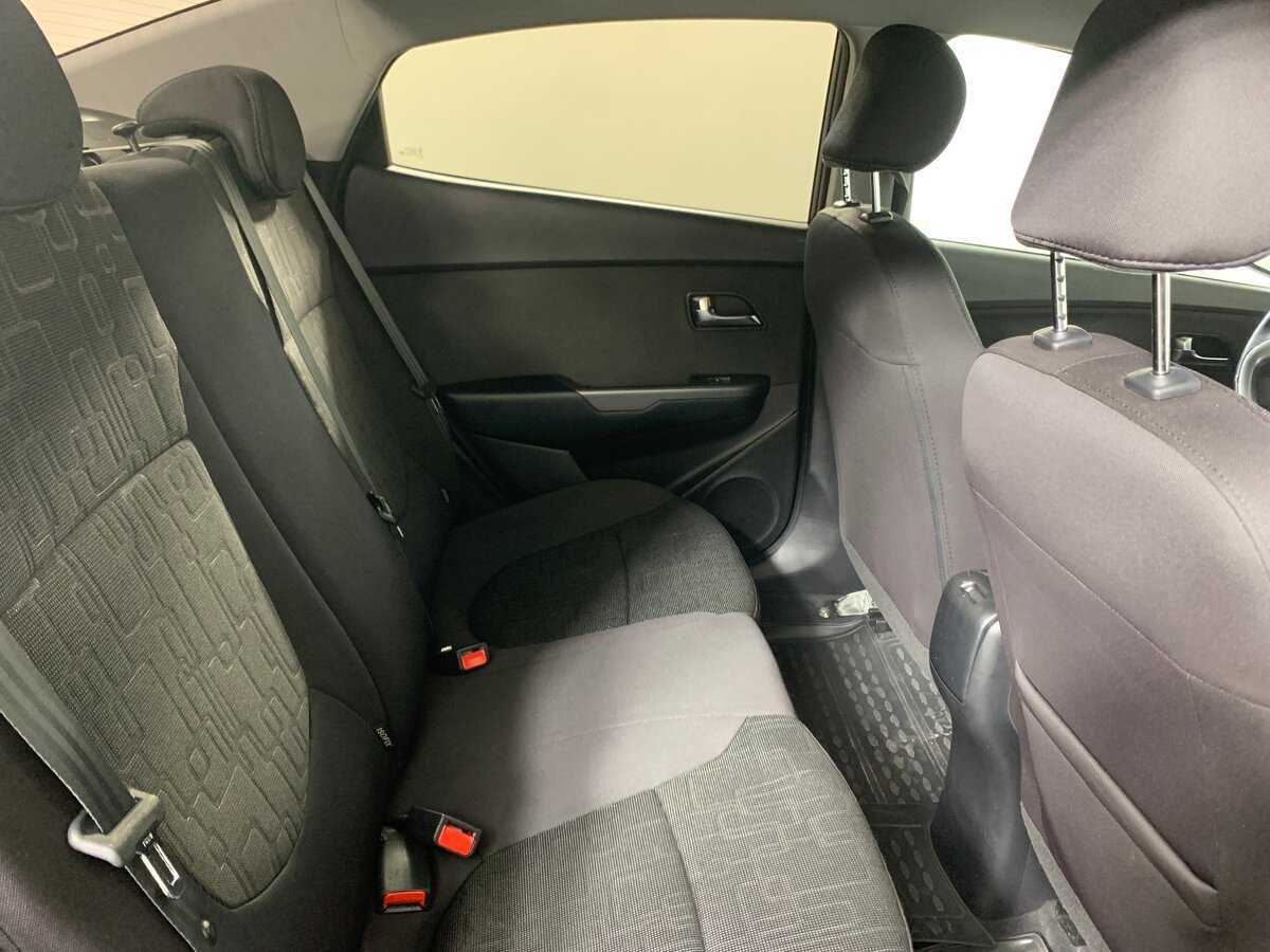 Купить Kia Rio с пробегом. Фото: #14