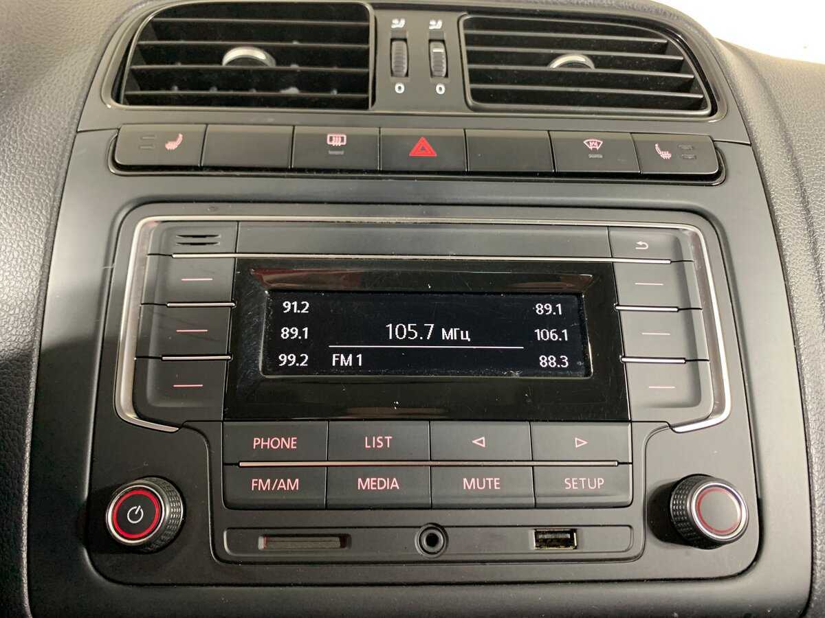 Купить Volkswagen Polo с пробегом. Фото: #12