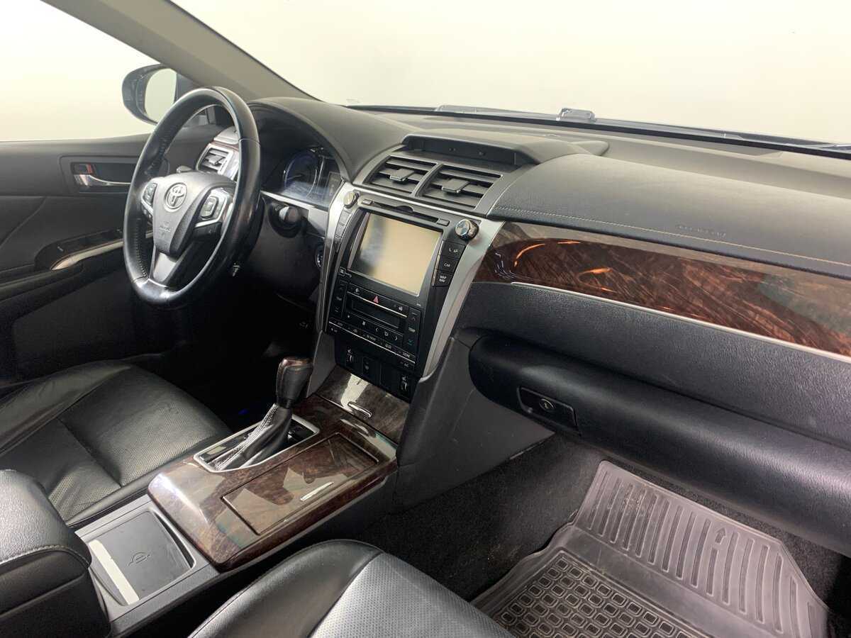 Купить Toyota Camry с пробегом. Фото: #11