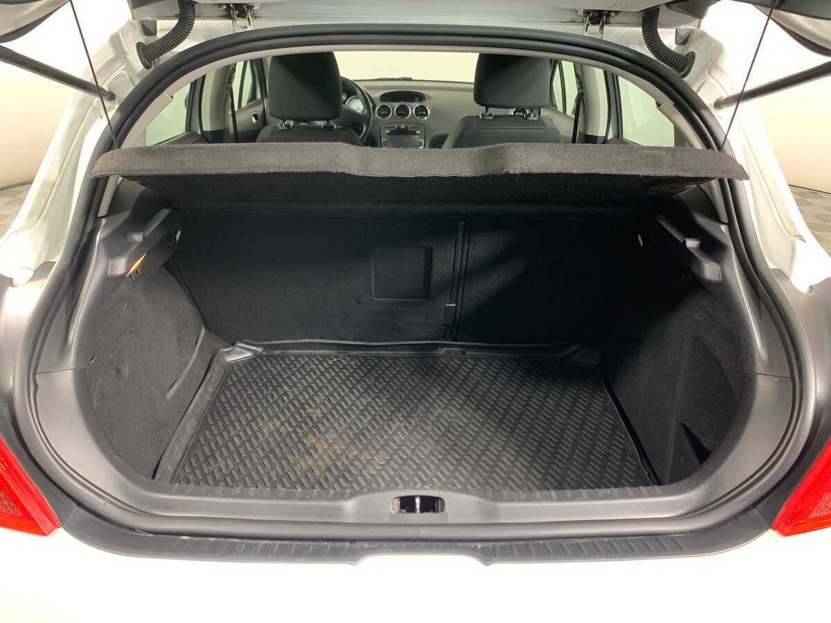 Купить Peugeot 308 с пробегом. Фото: #20