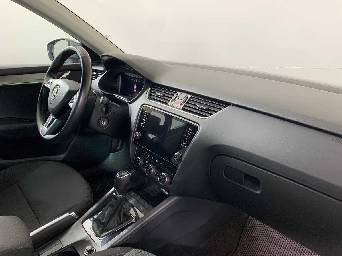 Купить Skoda Octavia с пробегом. Фото: #13