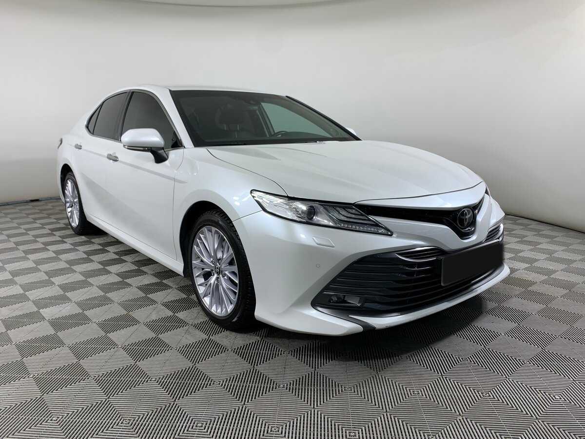 Купить Toyota Camry с пробегом. Фото: #2