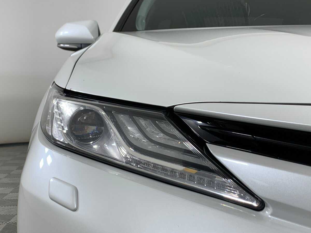 Купить Toyota Camry с пробегом. Фото: #9