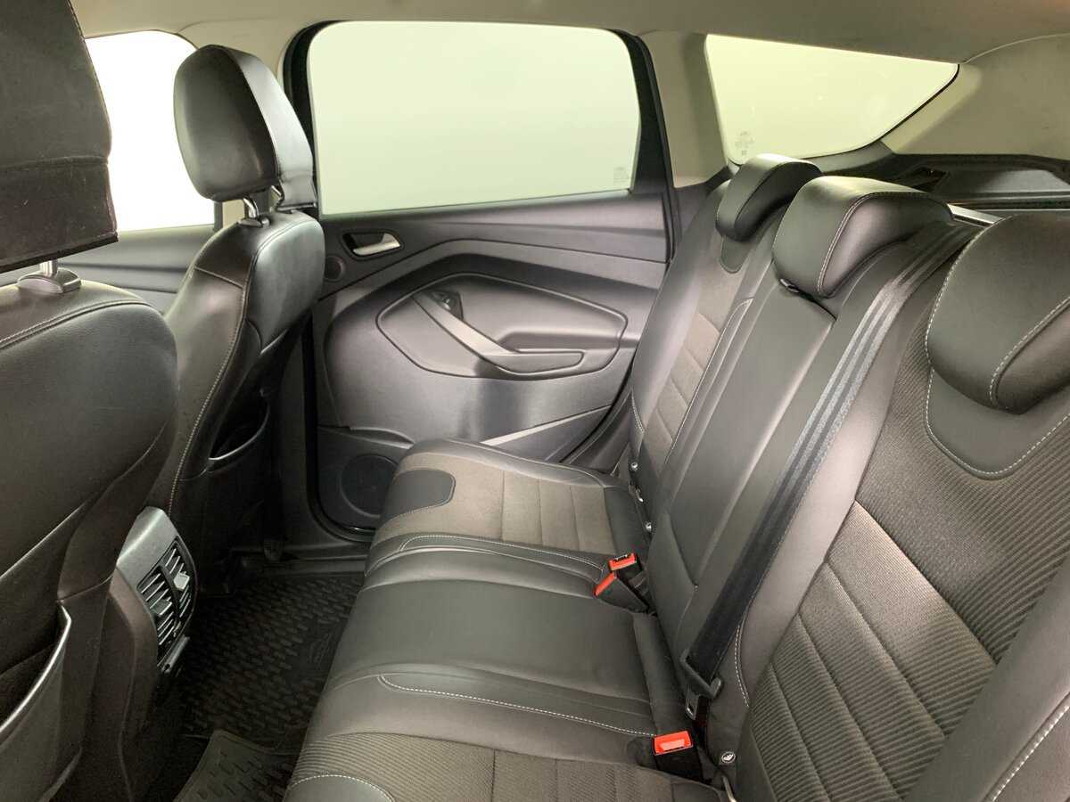 Купить Ford Kuga с пробегом. Фото: #17