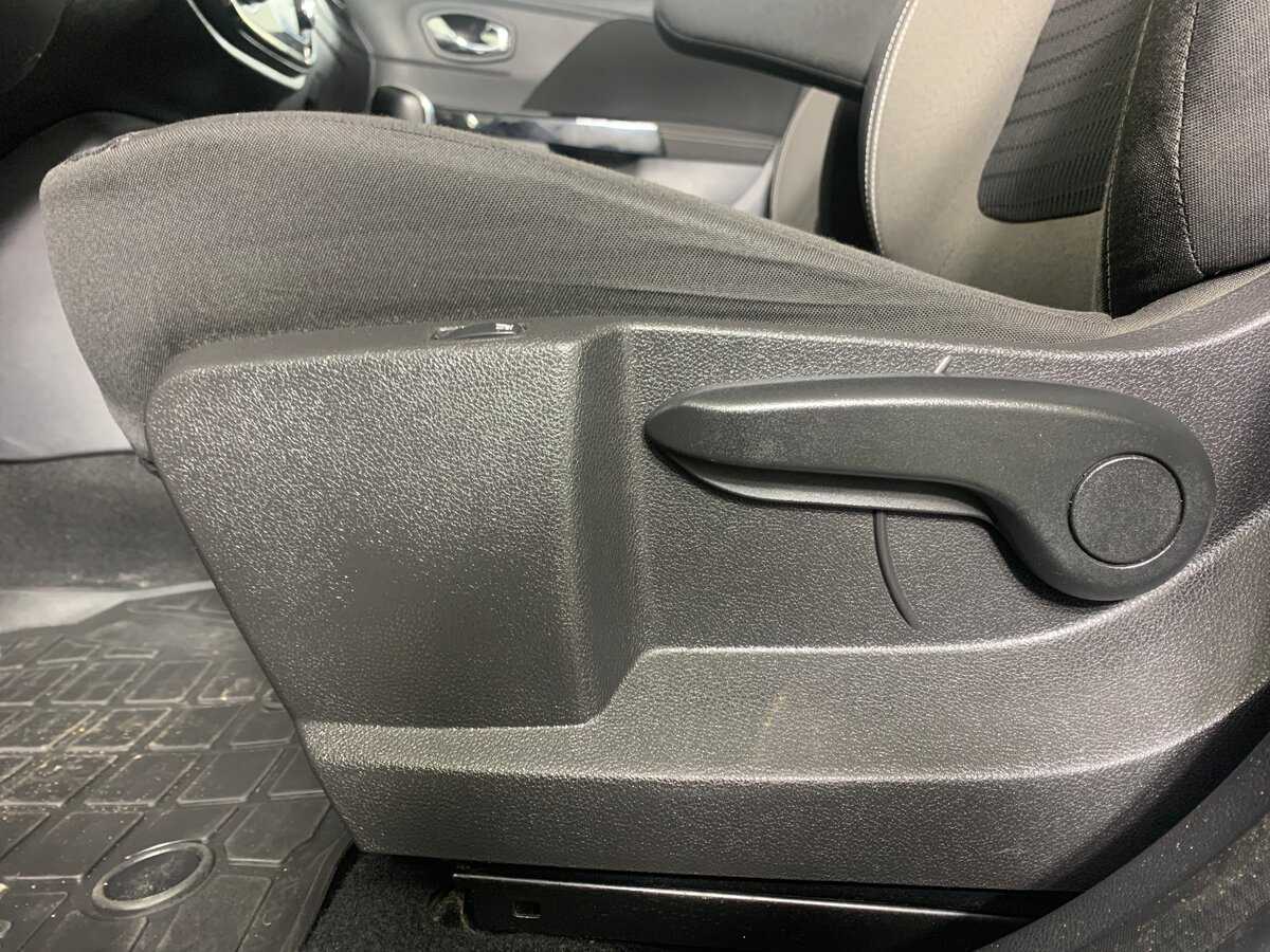 Купить Renault Kaptur с пробегом. Фото: #16