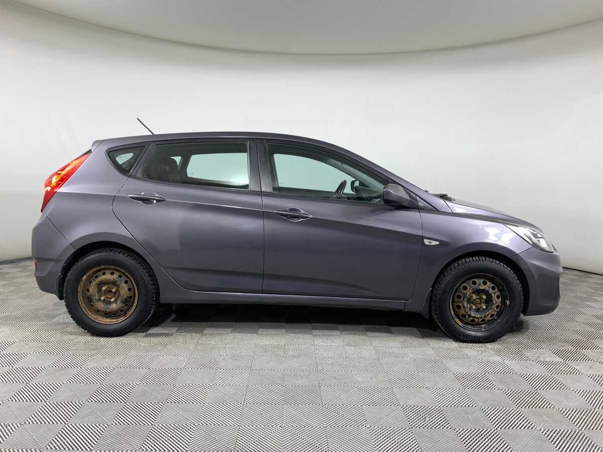 Купить Hyundai Solaris с пробегом. Фото: #3