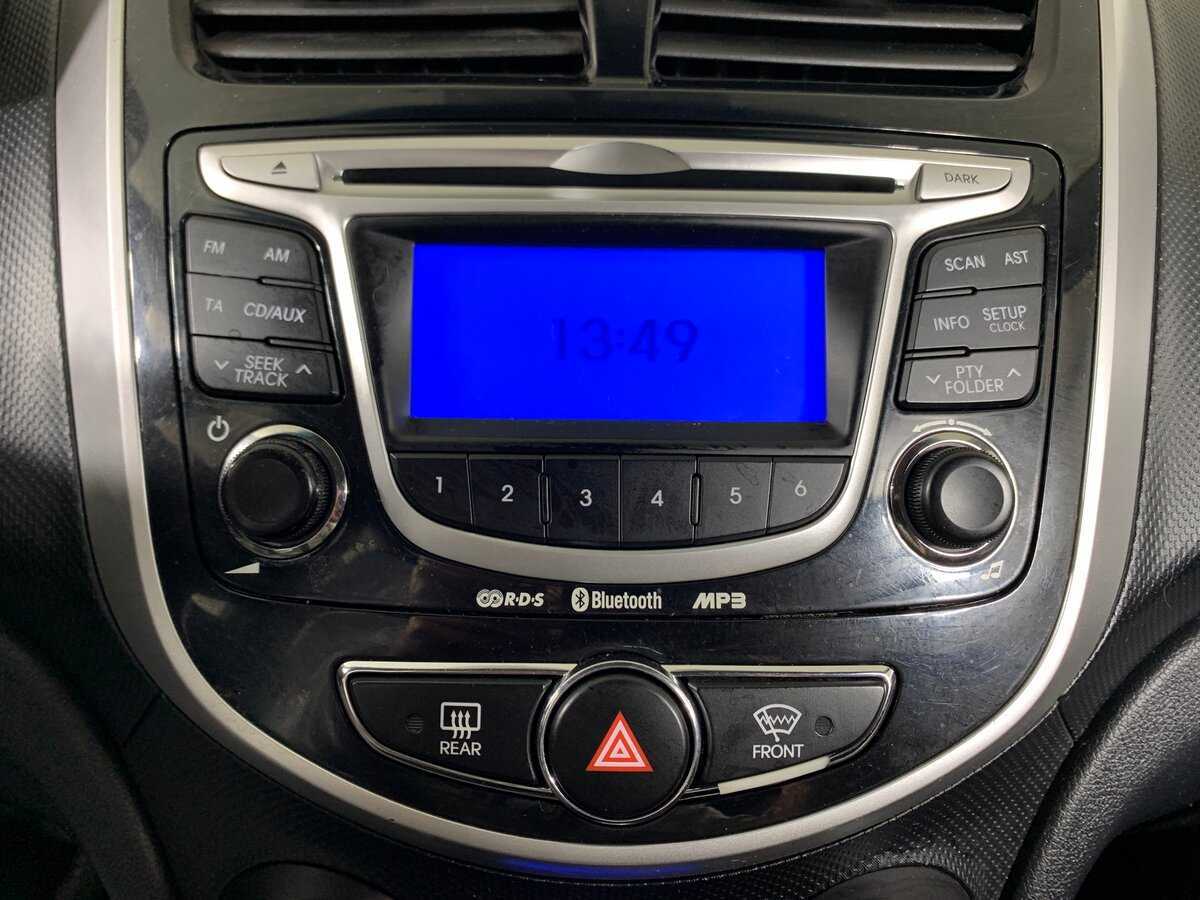 Купить Hyundai Solaris с пробегом. Фото: #15