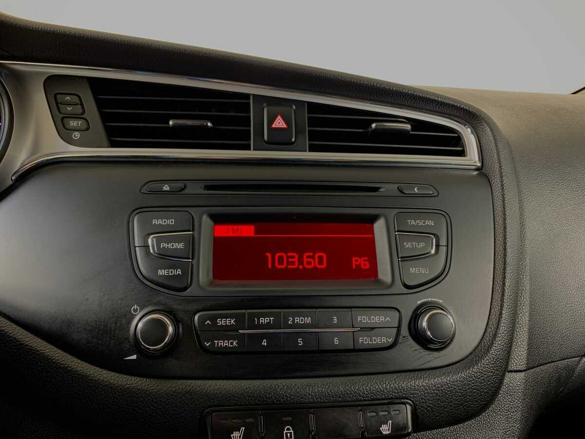 Купить Kia Ceed с пробегом. Фото: #13