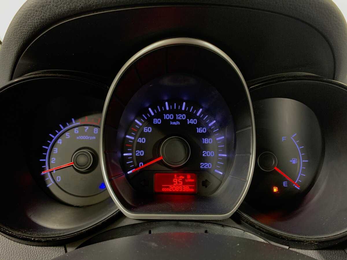 Купить Kia Rio с пробегом. Фото: #13