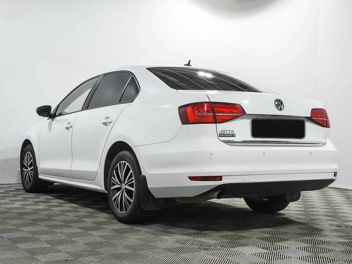 Купить Volkswagen Jetta с пробегом. Фото: #4