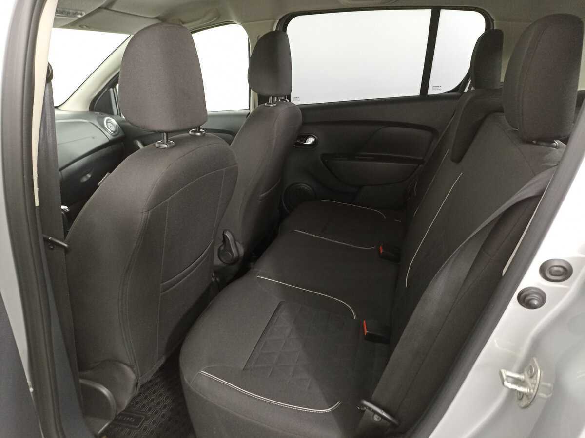Купить Renault Sandero с пробегом. Фото: #11