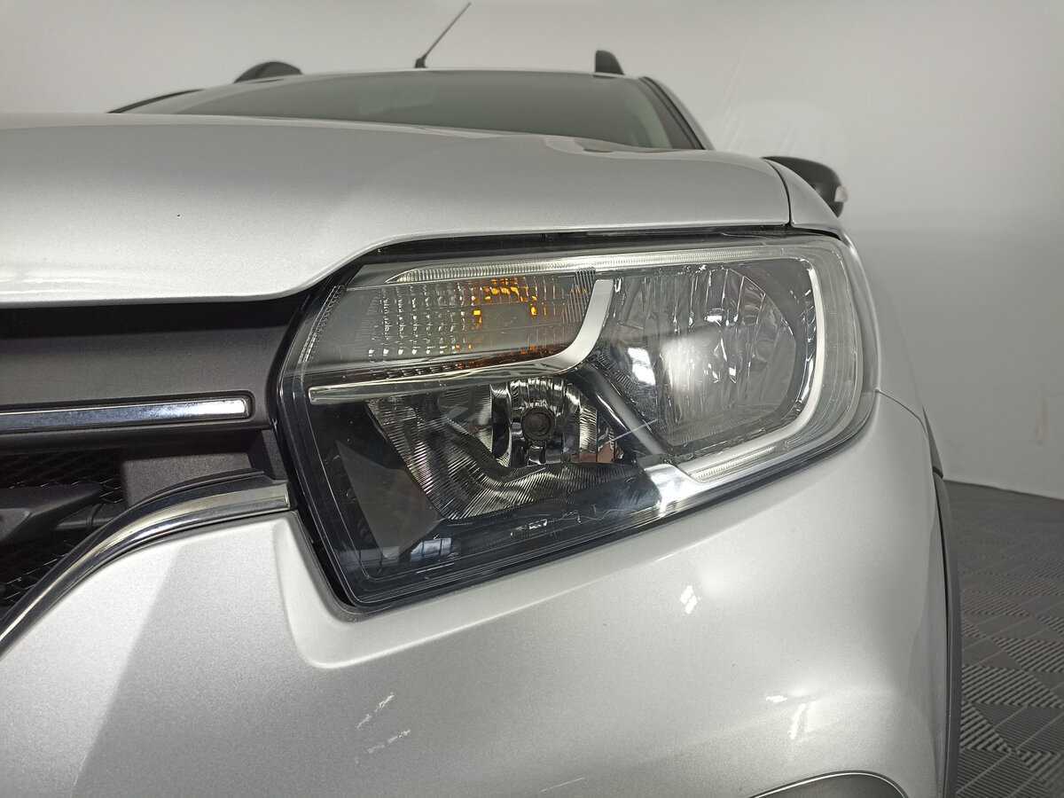 Купить Renault Sandero с пробегом. Фото: #16