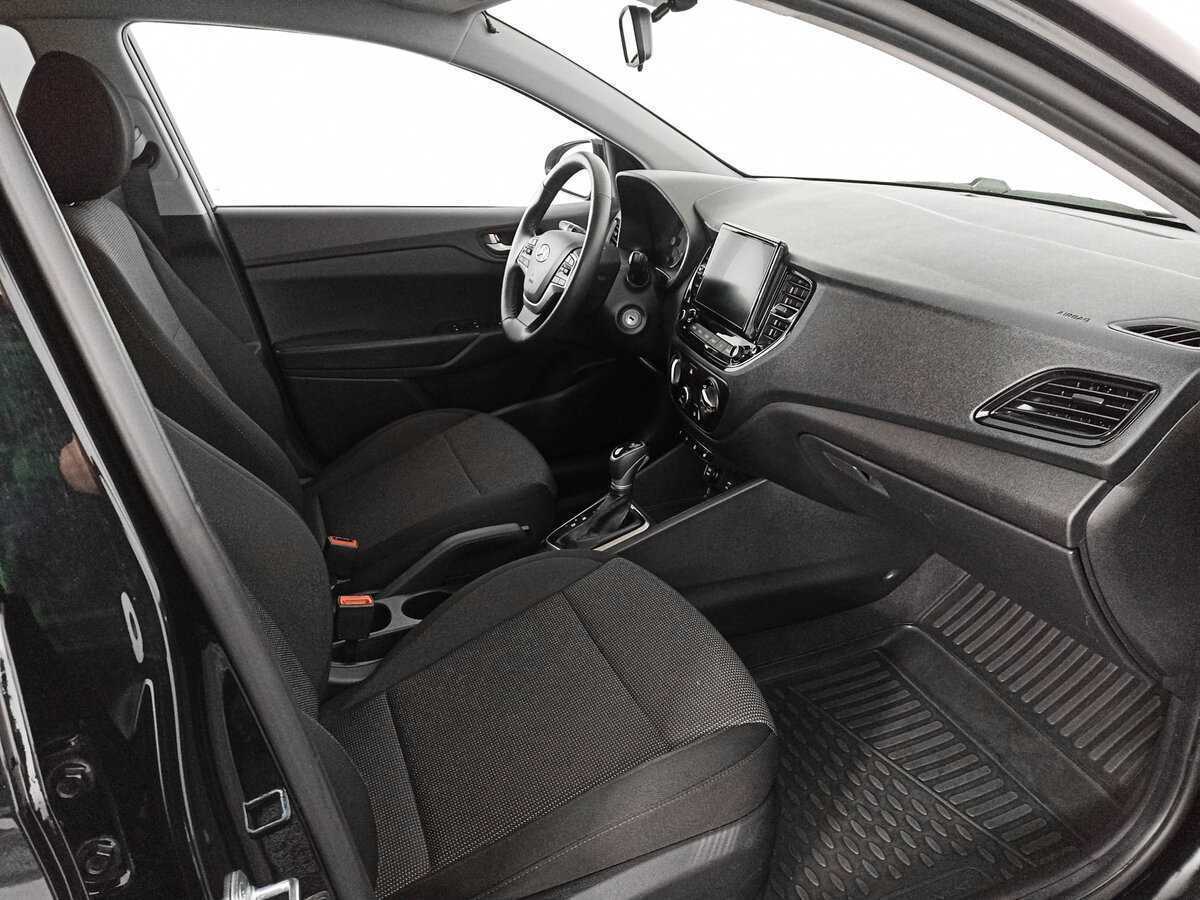 Купить Hyundai Solaris с пробегом. Фото: #10