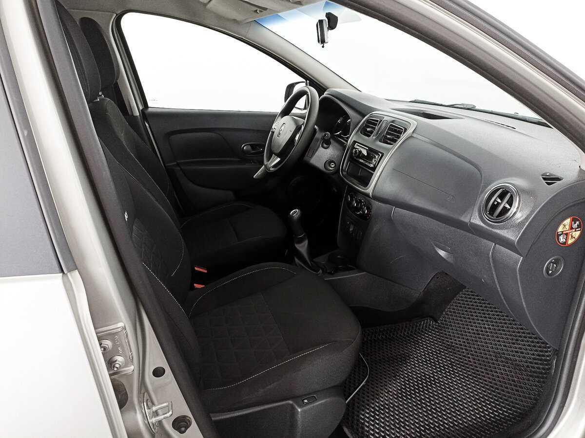 Купить Renault Sandero с пробегом. Фото: #8