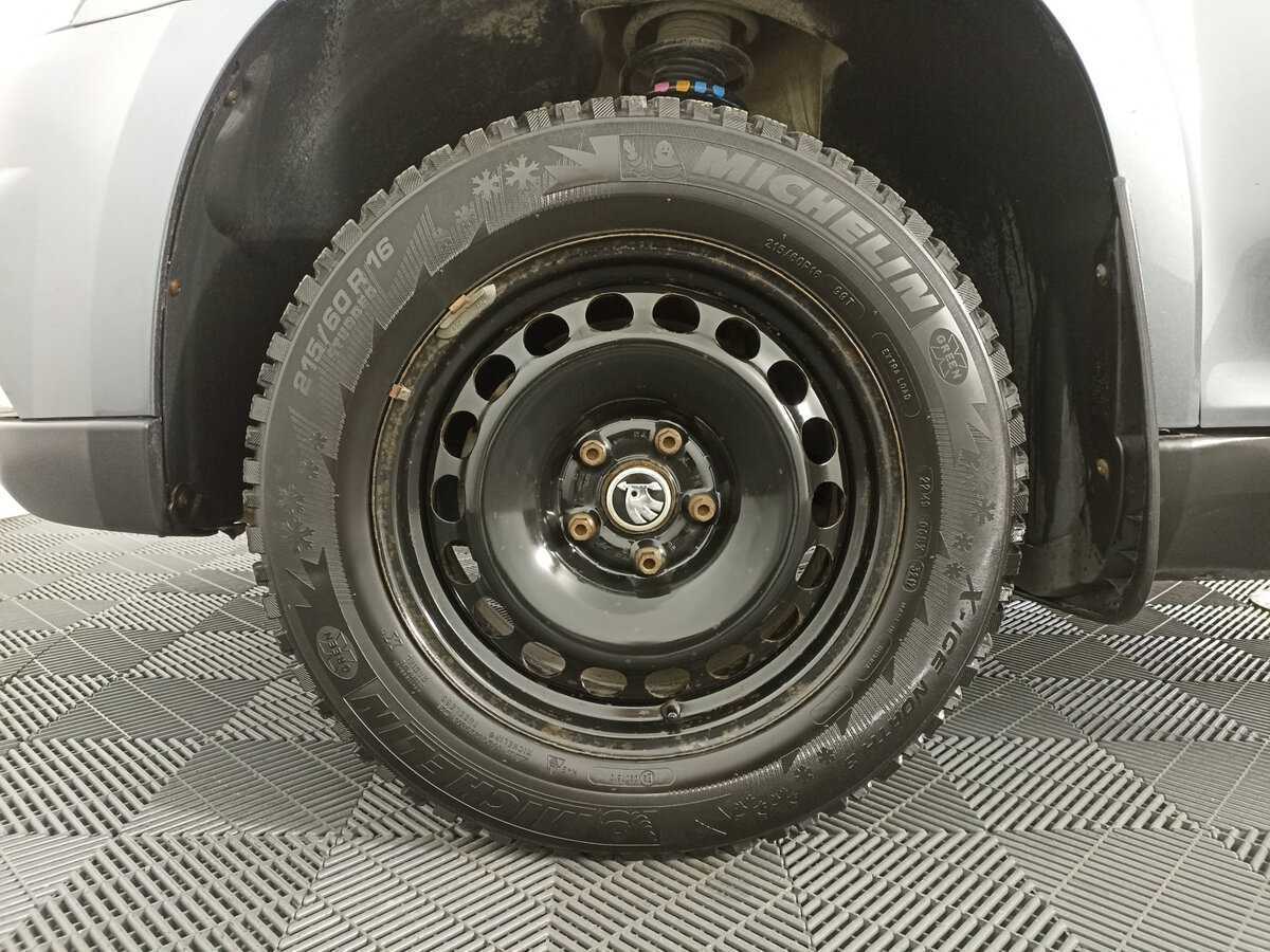 Купить Skoda Yeti с пробегом. Фото: #17