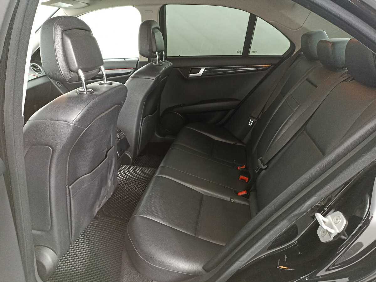 Купить Mercedes-Benz C-Класс с пробегом. Фото: #11