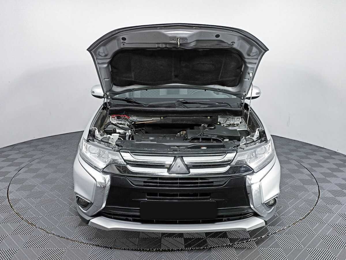 Купить Mitsubishi Outlander с пробегом. Фото: #8