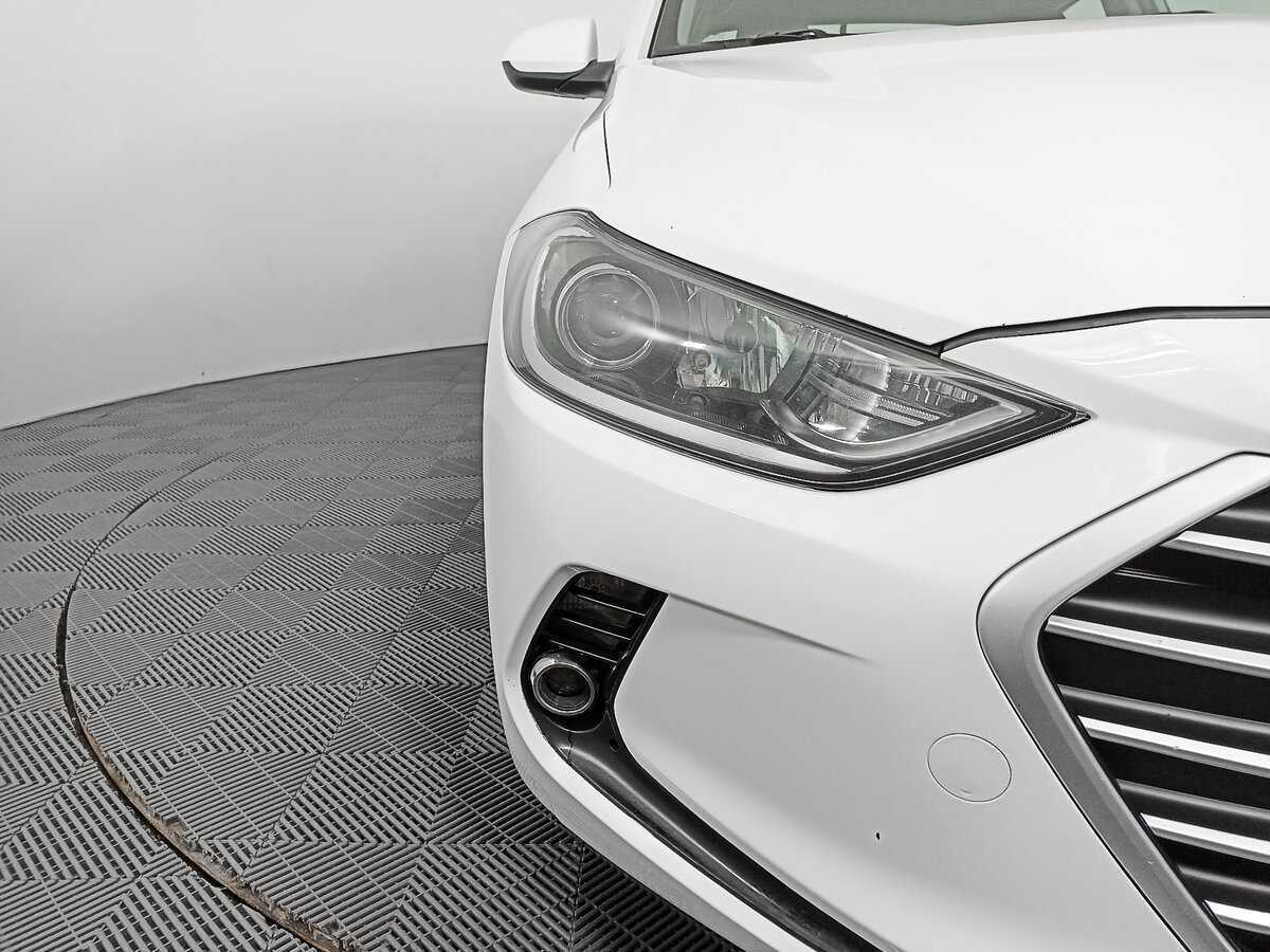 Купить Hyundai Elantra с пробегом. Фото: #16