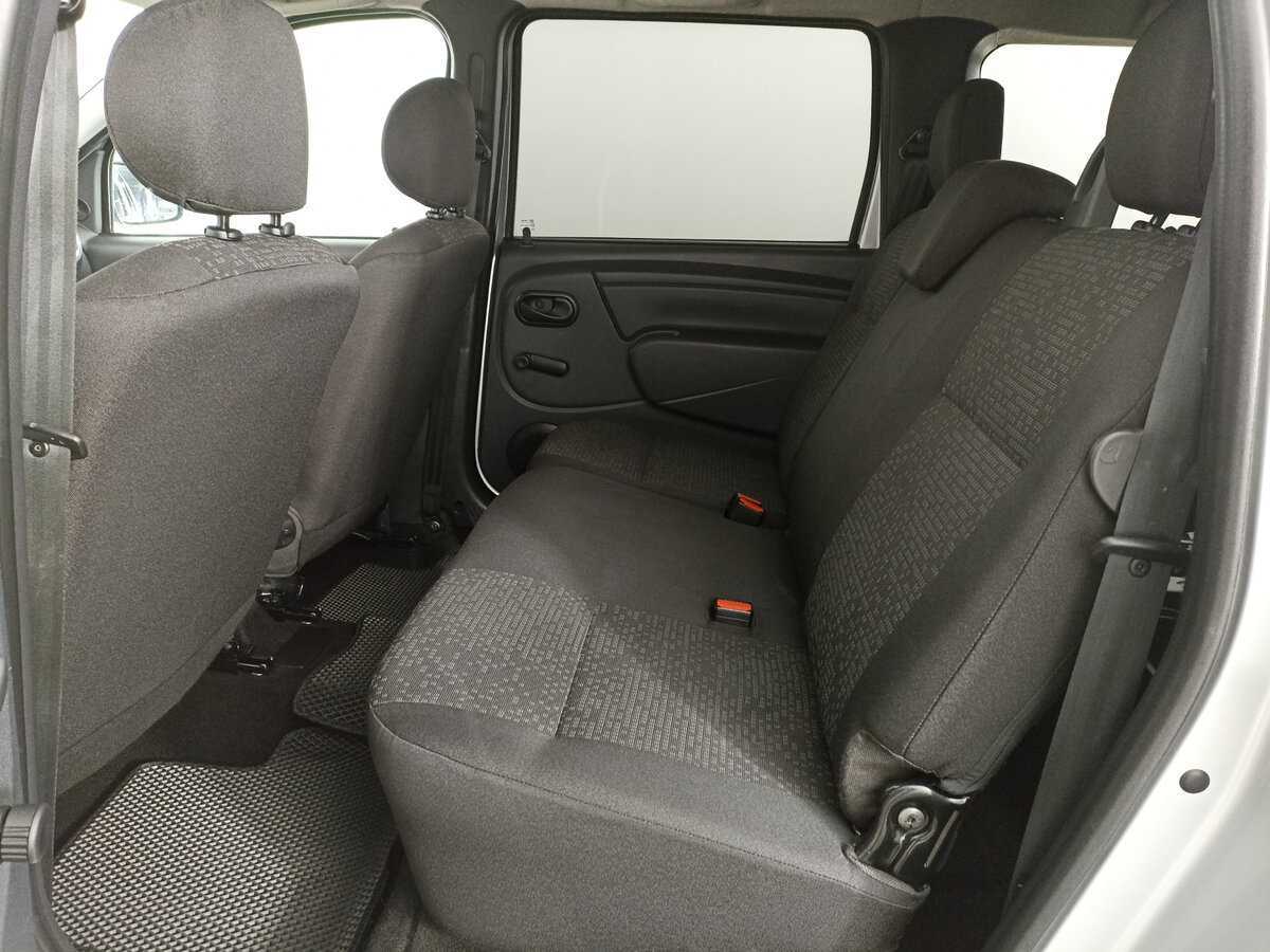 Купить Lada (ВАЗ) Largus с пробегом. Фото: #10