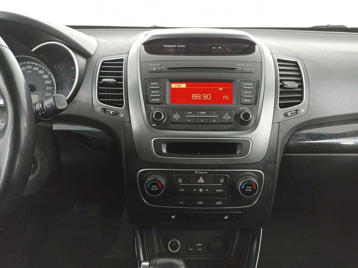 Купить Kia Sorento с пробегом. Фото: #14