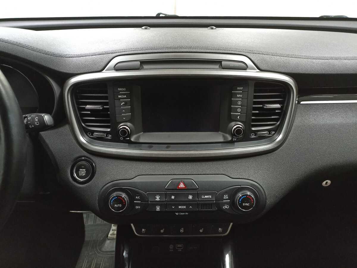 Купить Kia Sorento с пробегом. Фото: #14
