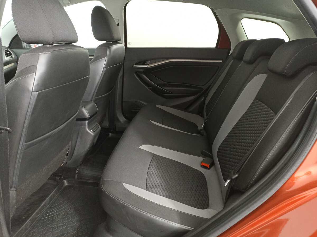 Купить Lada (ВАЗ) Vesta с пробегом. Фото: #11