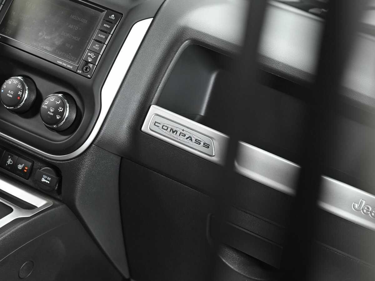 Купить Jeep Compass с пробегом. Фото: #11