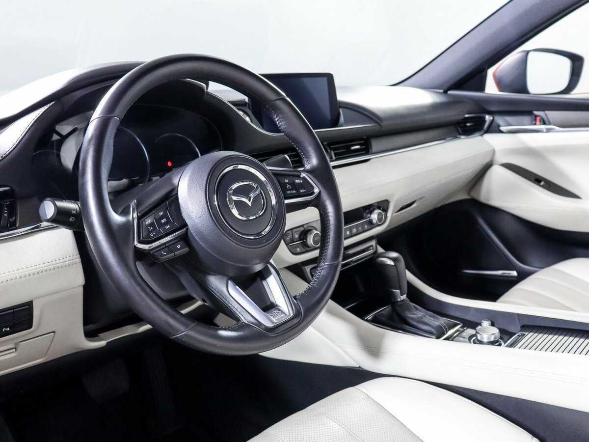 Купить Mazda 6 с пробегом. Фото: #11
