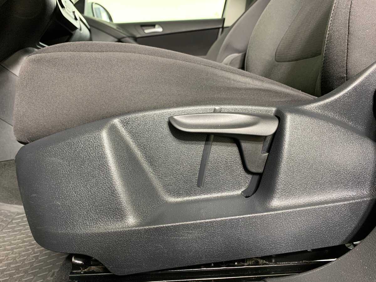 Купить Volkswagen Tiguan с пробегом. Фото: #16