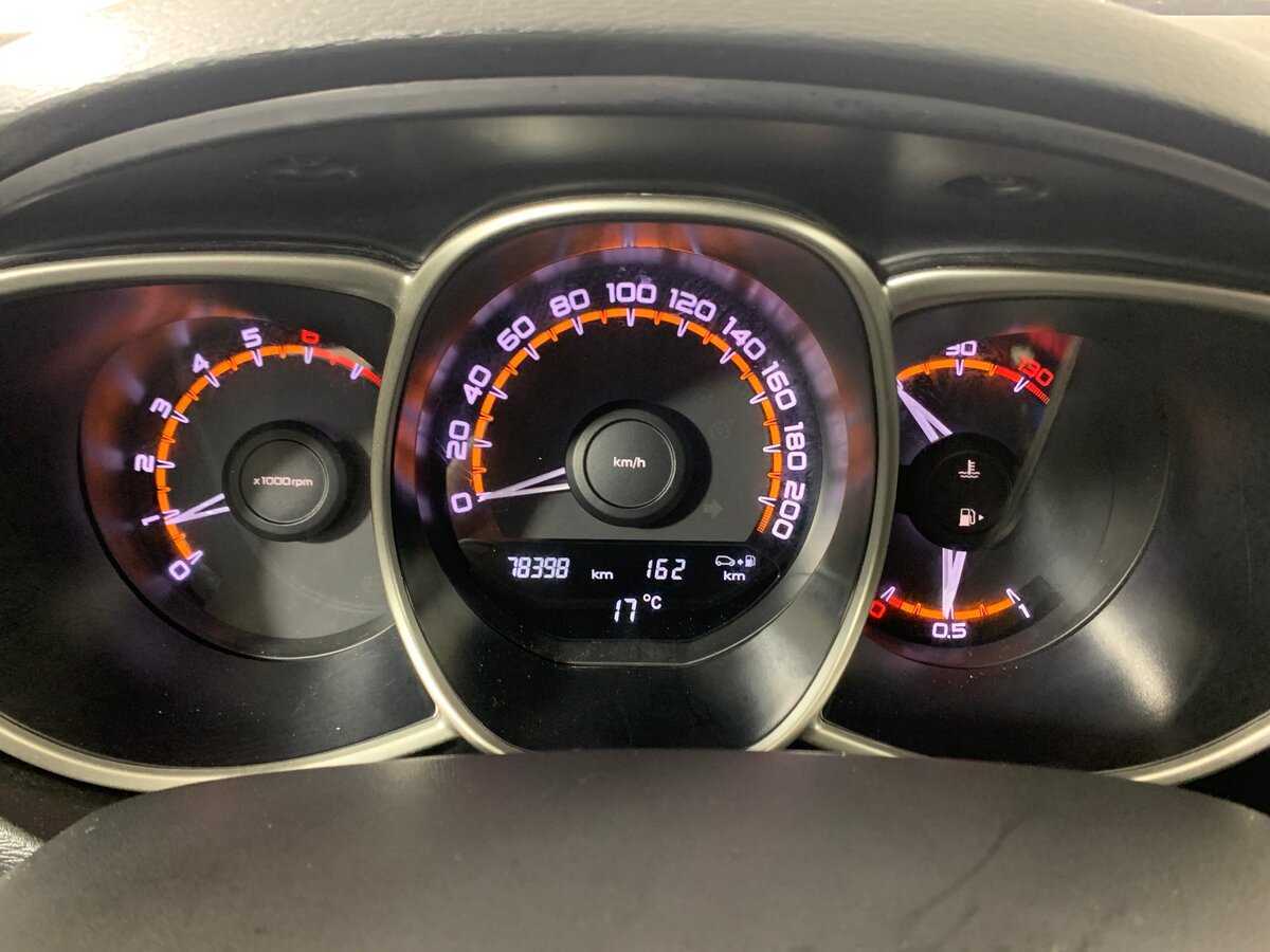 Купить Lada (ВАЗ) Vesta с пробегом. Фото: #14