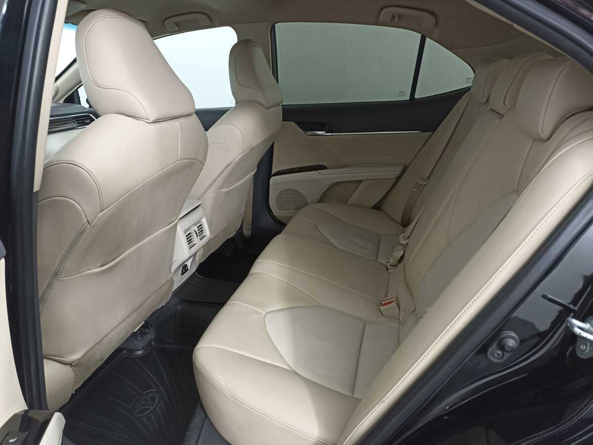 Купить Toyota Camry с пробегом. Фото: #11