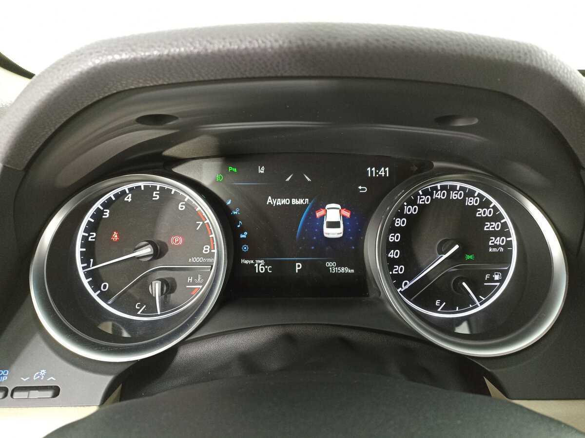 Купить Toyota Camry с пробегом. Фото: #12
