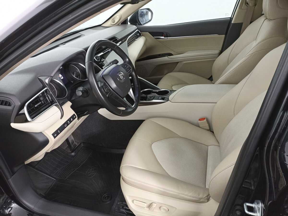 Купить Toyota Camry с пробегом. Фото: #15