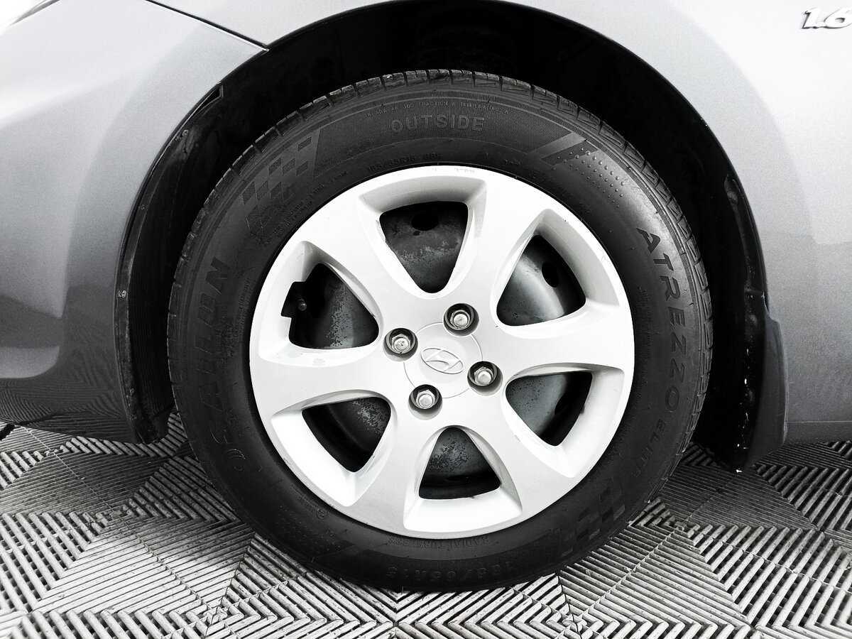 Купить Hyundai Solaris с пробегом. Фото: #14