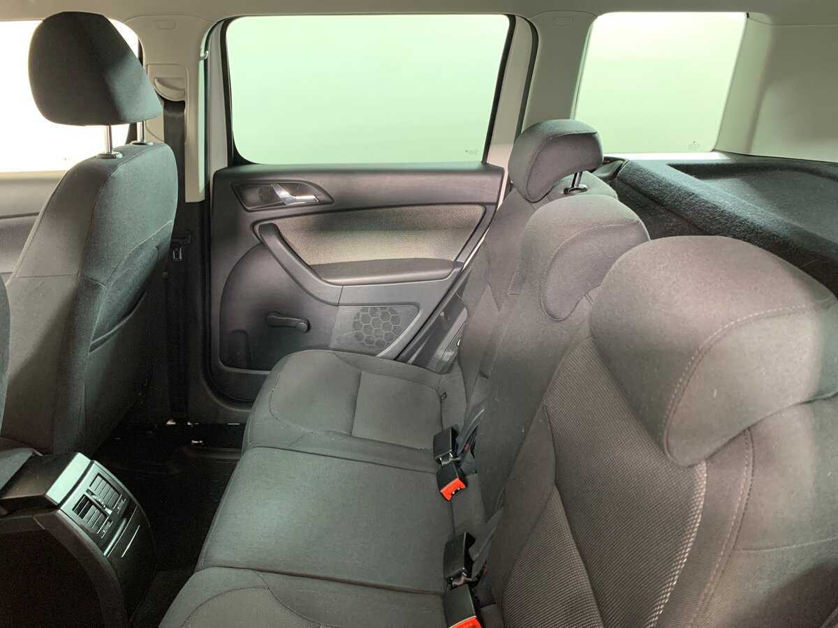 Купить Skoda Yeti с пробегом. Фото: #18