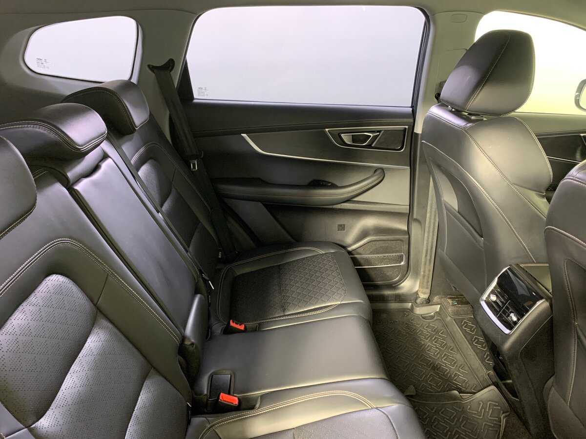 Купить Chery Tiggo 8 с пробегом. Фото: #17