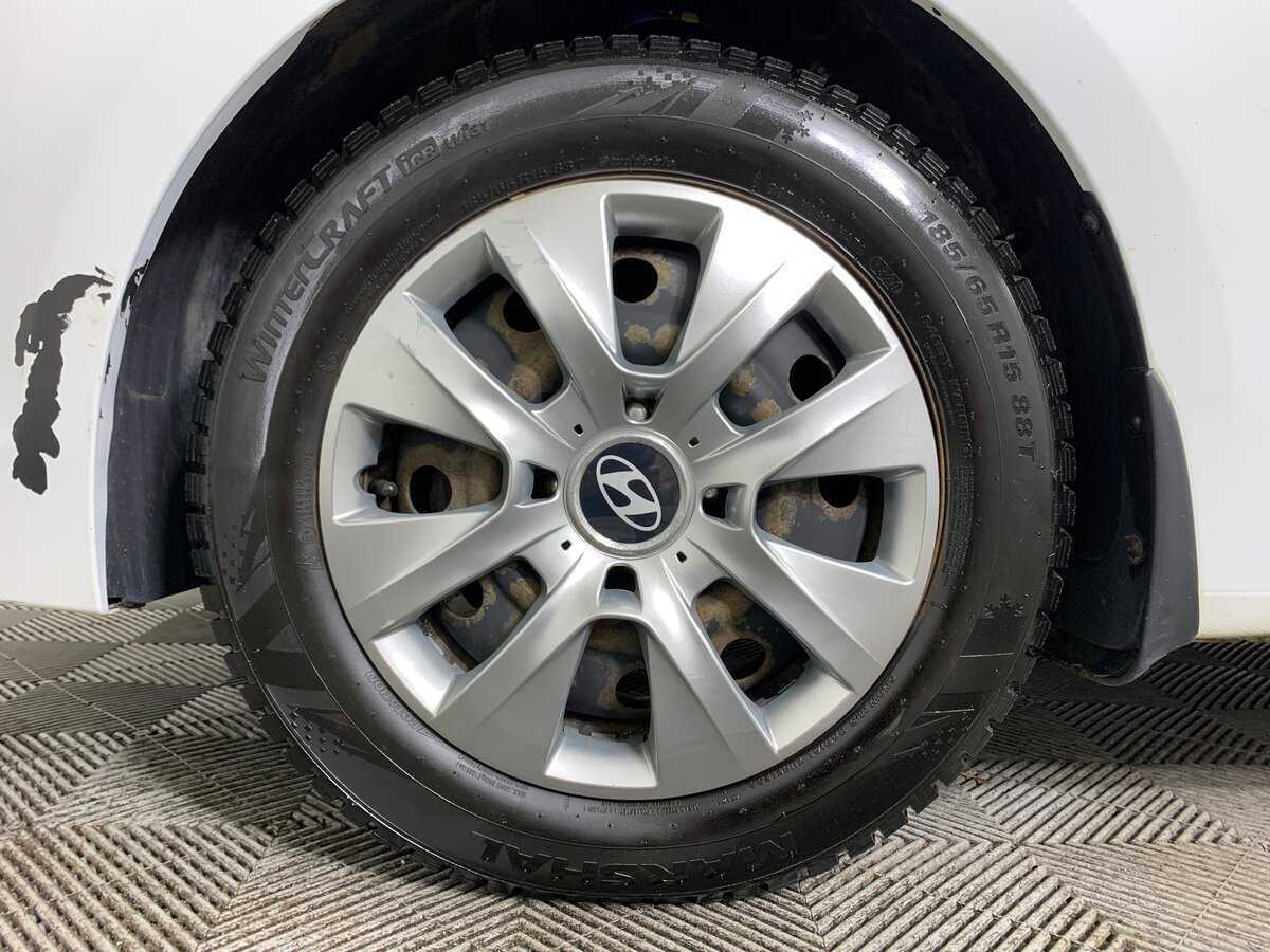 Купить Hyundai Solaris с пробегом. Фото: #8