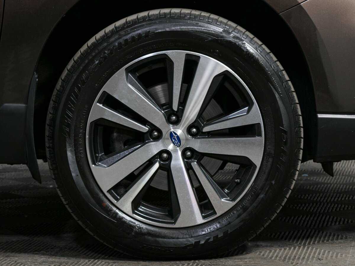 Купить Subaru Outback с пробегом. Фото: #18