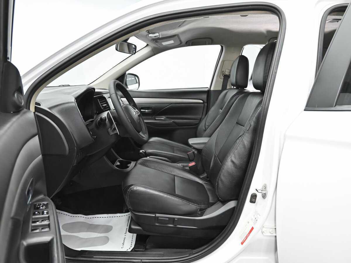 Купить Mitsubishi Outlander с пробегом. Фото: #6