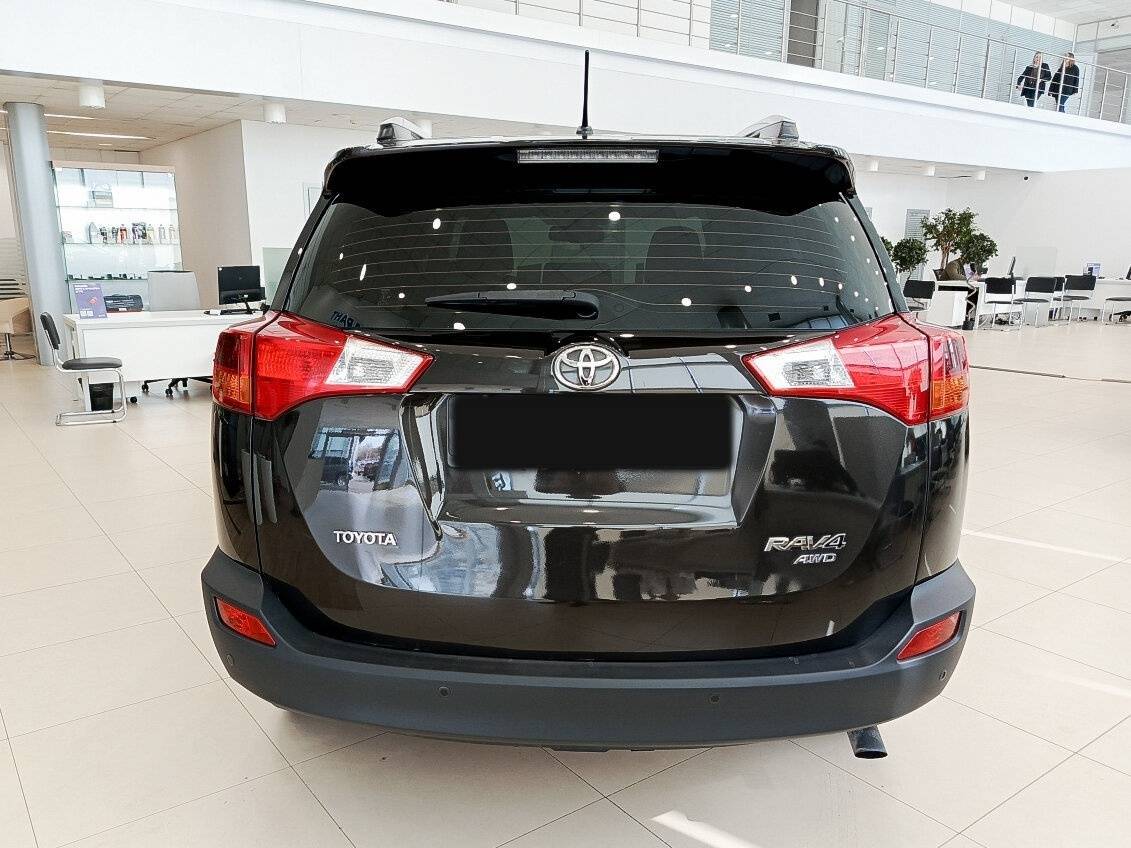 Купить Toyota RAV4 с пробегом. Фото: #5